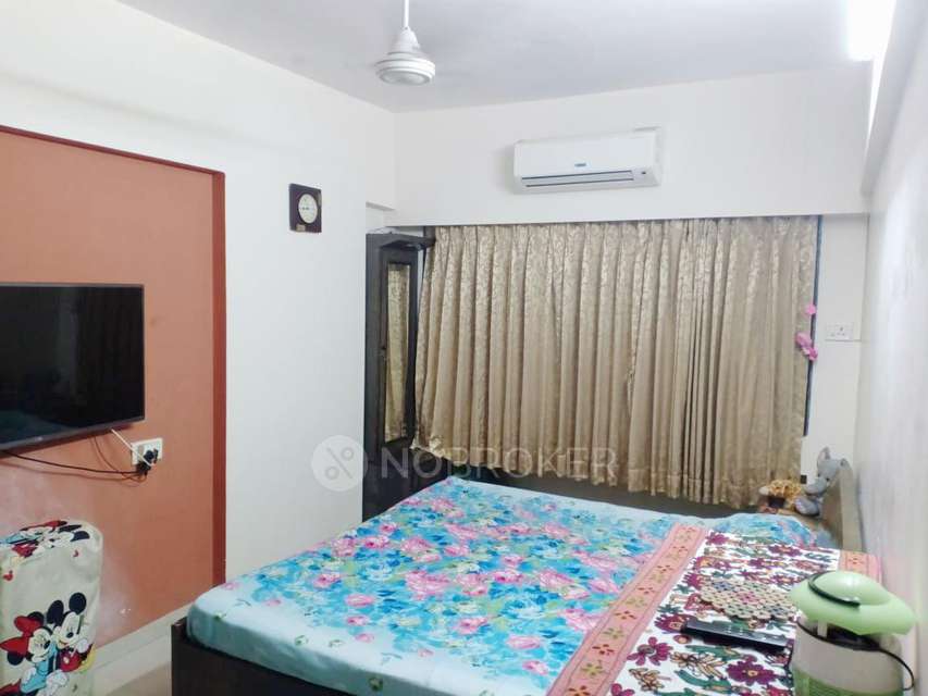 2 BHK Flat In Manisha Purti Chs For Sale  In Goregaon West