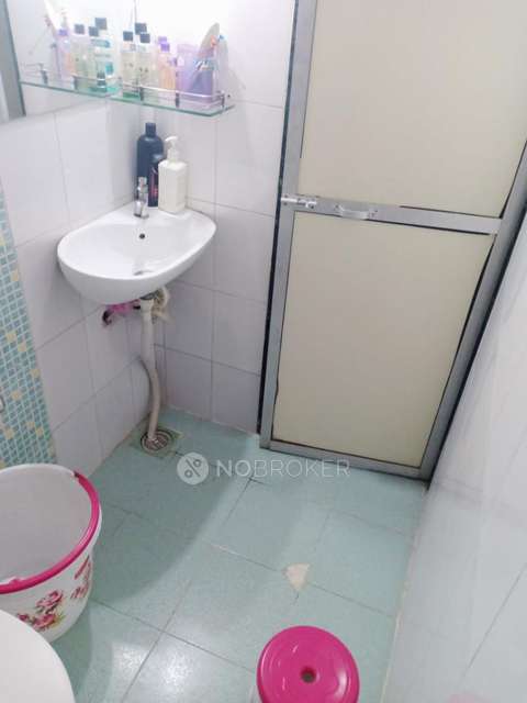 2 BHK Flat In Manisha Purti Chs For Sale  In Goregaon West