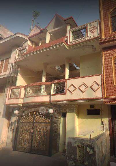 Shop in Sector 7, Gurgaon for sale 