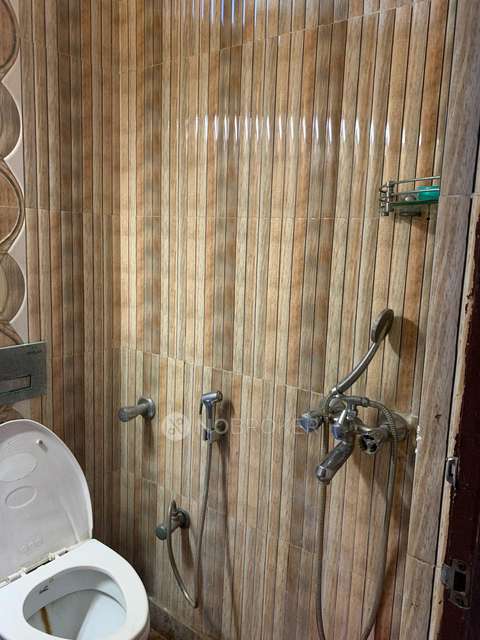 2 BHK Flat In Aastha Apartment For Sale  In Malviya Nagar