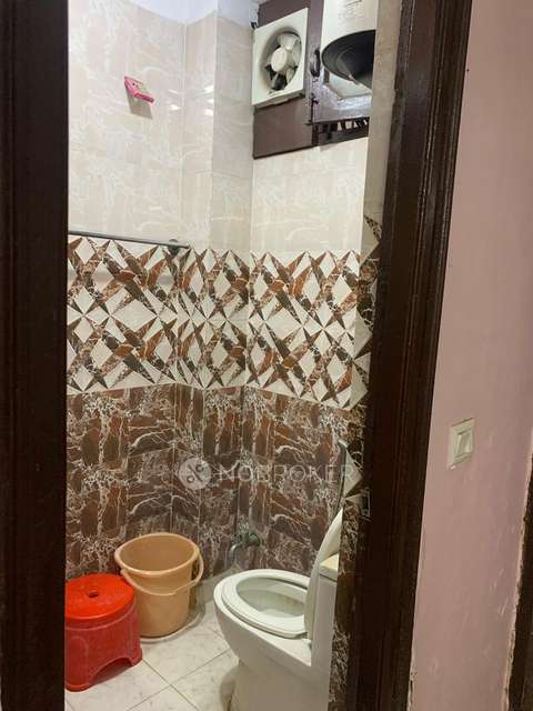 2 BHK Flat In Aastha Apartment For Sale  In Malviya Nagar