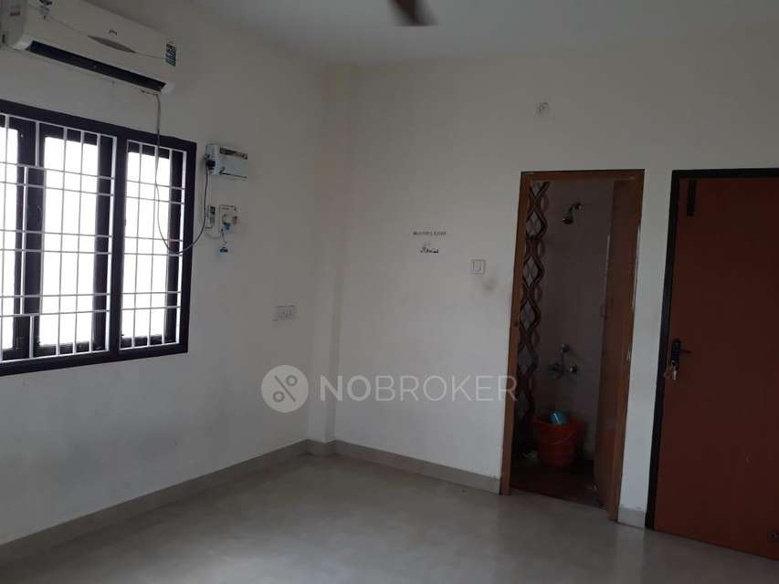 2 BHK Flat In Sabari Delax Apartment  For Sale  In Kattankulathur