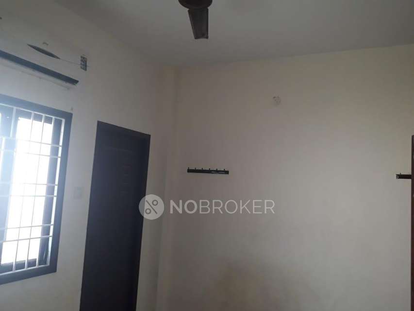 2 BHK Flat In Sabari Delax Apartment  For Sale  In Kattankulathur