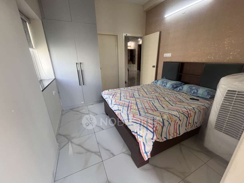 3 BHK Flat In Sm Art Appartment For Sale  In Panathur