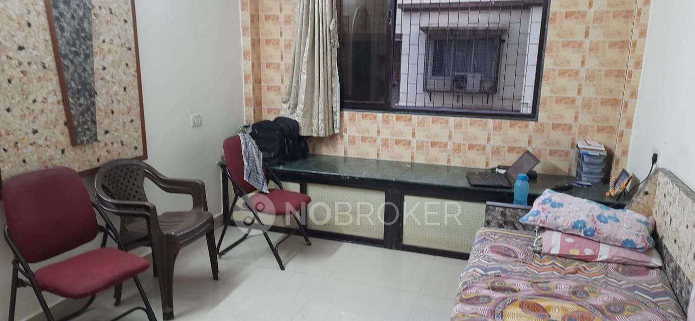 1 BHK Flat In Thakkar Plaza For Sale  In Kandivali West