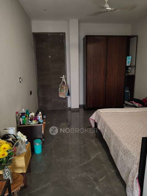 Single Room for Female In 2 BHK  In Shaikpet