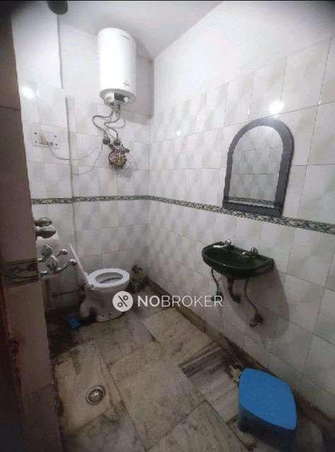 2 BHK Flat For Sale  In Govindpuri