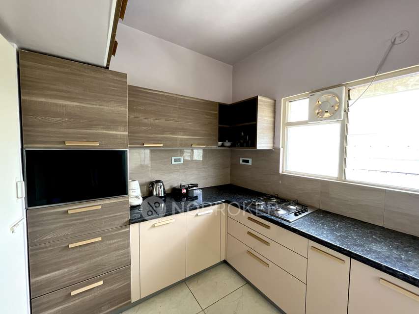 2 BHK Flat In Soundarya Aparment For Sale  In Kadugondanahalli