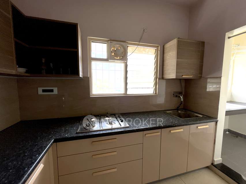 2 BHK Flat In Soundarya Aparment For Sale  In Kadugondanahalli