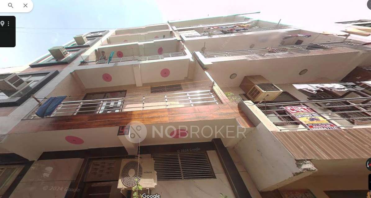 Industrial Building in Nangloi, Delhi for Rent 