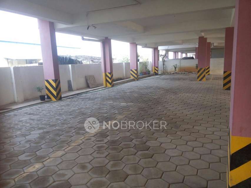 2 BHK Flat In Mahaveer Helios Apartment For Sale  In Nanmangalam 