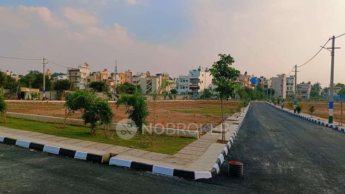 Plot For Sale  In Oraiyan Mahashree Residency In Lingadeeranhalli