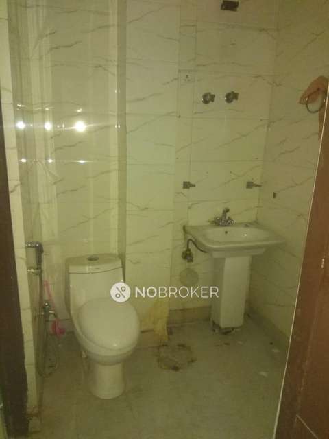 2 BHK Flat In Noor Nagar, Jamia Nagar, Okhla, For Sale  In Okhla