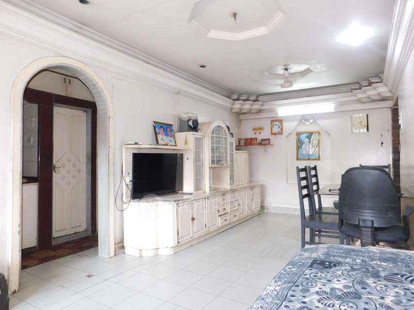 2 BHK Flat In Kalpak Estate For Sale  In Wadala East