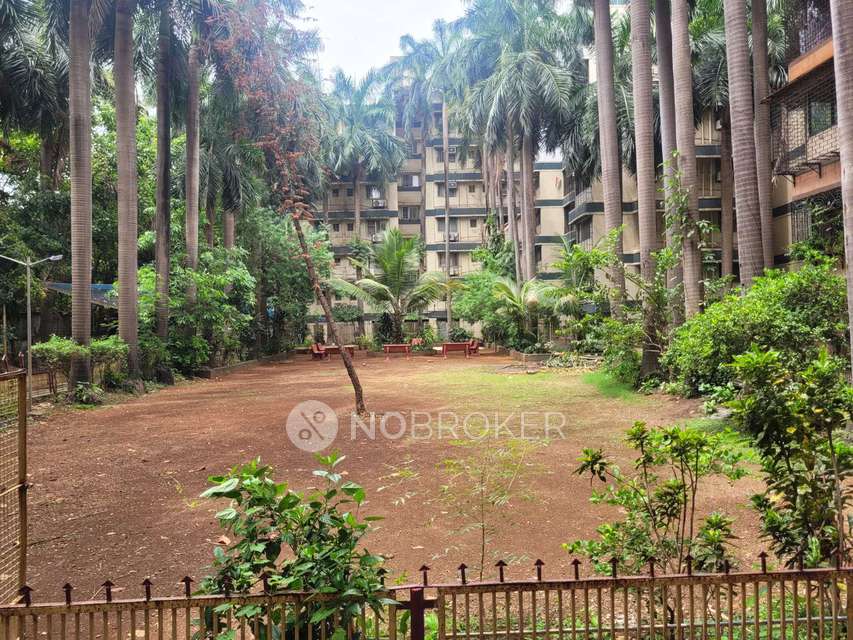 2 BHK Flat In Kalpak Estate For Sale  In Wadala East