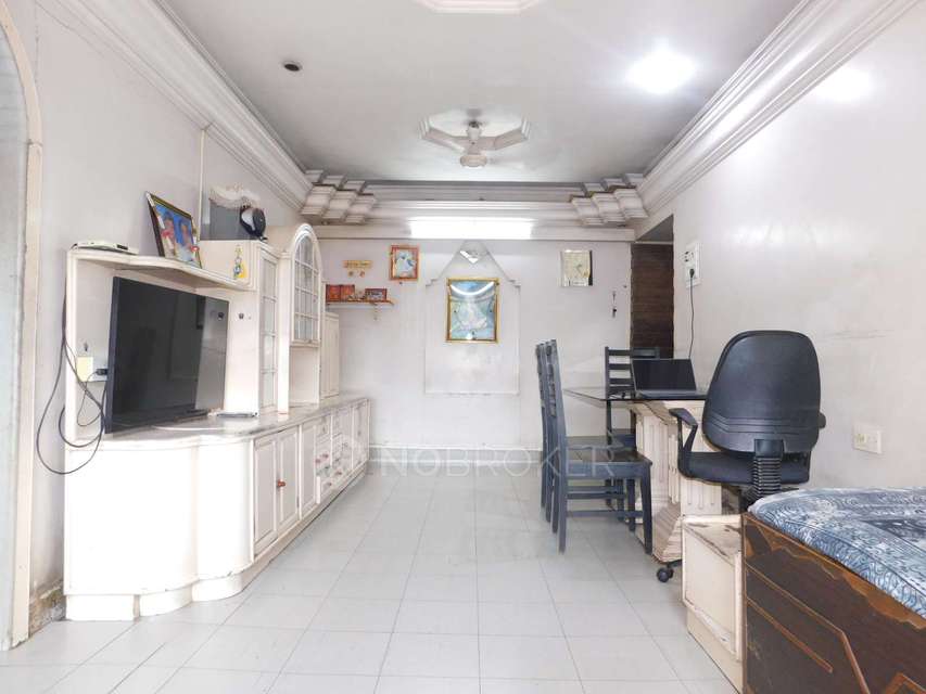 2 BHK Flat In Kalpak Estate For Sale  In Wadala East