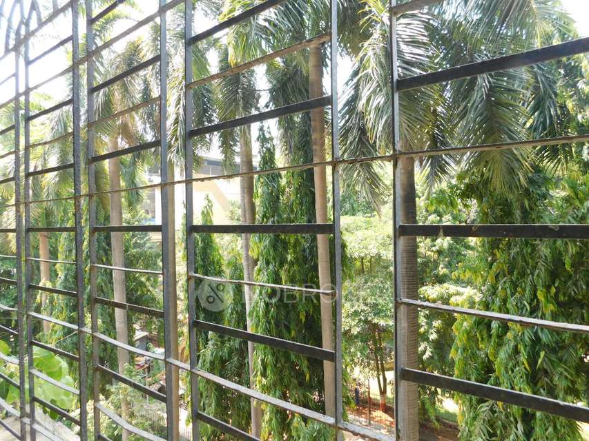 2 BHK Flat In Kalpak Estate For Sale  In Wadala East