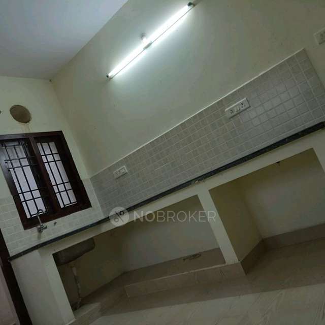 PG for Girls in Irumbuliyur