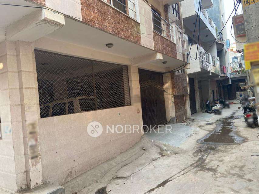 3 BHK Flat In Standalone Building  for Rent  In Burari