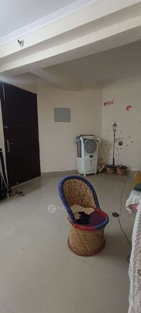 2 BHK Flat In Amrapali Silicon City For Sale  In  Sector 76, Noida