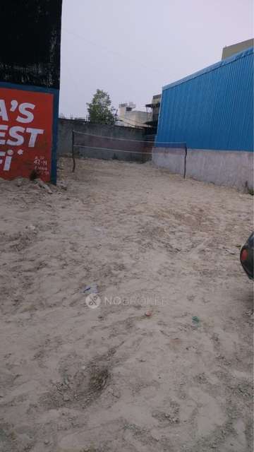 Godown/Warehouse in Sector 73, Noida for Rent 