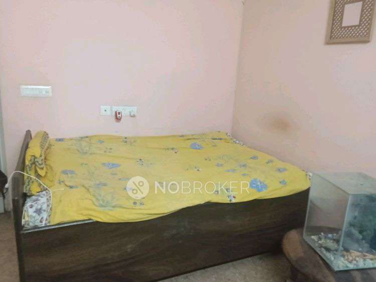 Single Room for Female In 3 BHK  In Ska Greenarch In Plot No Gh-05b, Ska Greenarch Rd, Opposite Nirala Aspire, Sector 16b, Bhangel, Greater Noida, Ghaziabad, Uttar Pradesh ******* *****