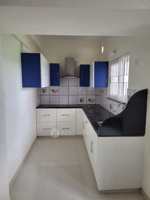 2 BHK Flat In Ranjay Lakepoint For Sale  In Miyapur