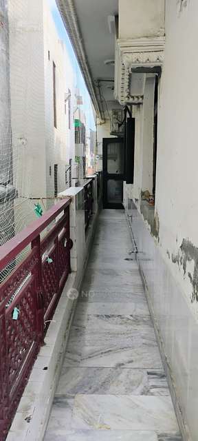 3 BHK Flat In Adarsh Nagar For Sale  In Adarsh Nagar