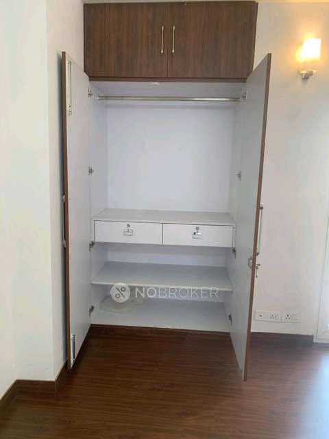 3 BHK Flat In Antriksh Golf View 2 For Sale  In Sector 78, Noida