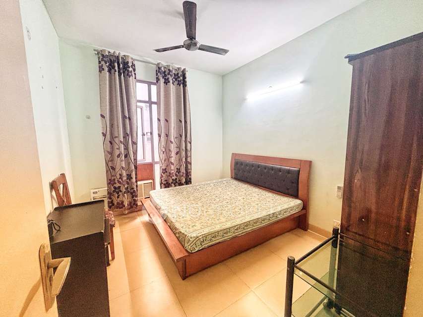 Single Room for Female In 3 BHK  In Vatika Lifestyle Homes, Sector 83 In Sector 83