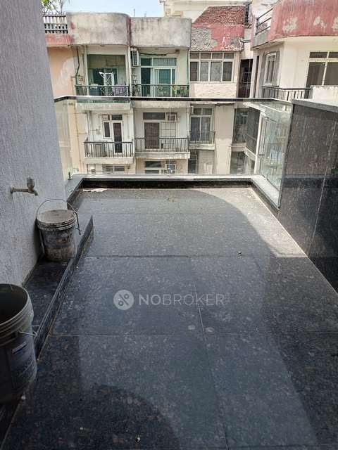 3 BHK Flat In Amrapali Zodiac For Sale  In Sector 120