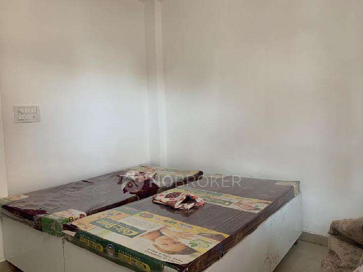 2 BHK Flat for Rent  In Sector 52