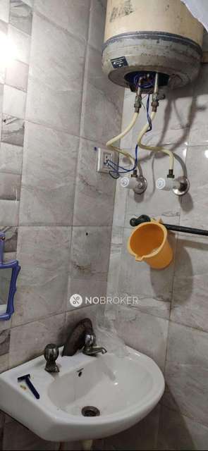 1 BHK Flat In Dda Flats  For Sale  In Vikaspuri