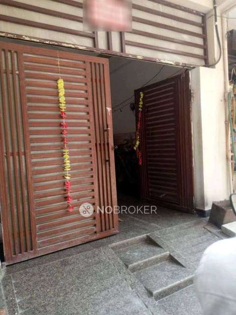 1 RK Flat In Standalone Builidng for Rent  In  Sector 45