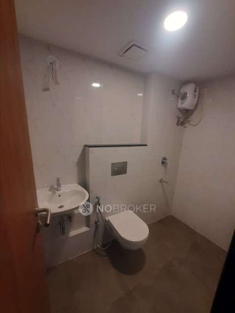 2 BHK Flat In Lodha Amara For Sale  In Thane West