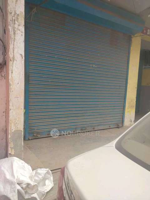 Shop in Sector 51, Noida for Rent 