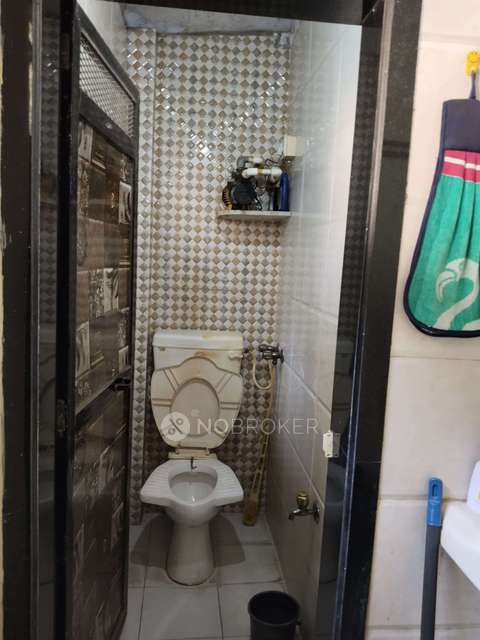 1 BHK Flat For Sale  In Gol Maidan Area