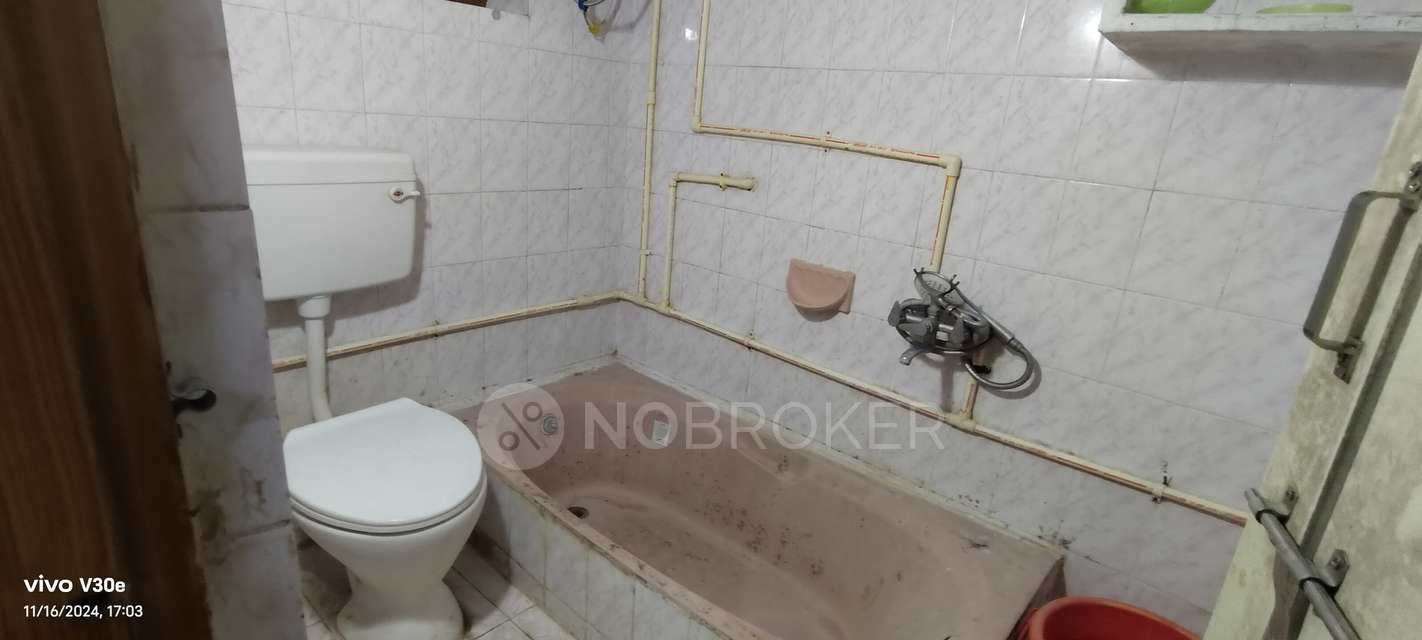 4+ BHK House For Sale  In Kukatpally