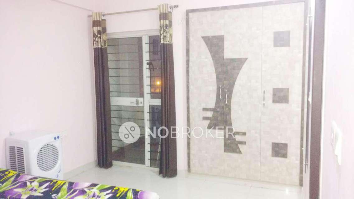 2 BHK Flat In King Space Meadows For Sale  In Sri Balaji Krupa Layout,rk Hegde Nagar