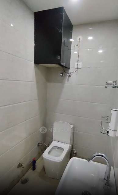 2 BHK Flat In Maa Laxmj Apartment For Sale  In Paschim Vihar