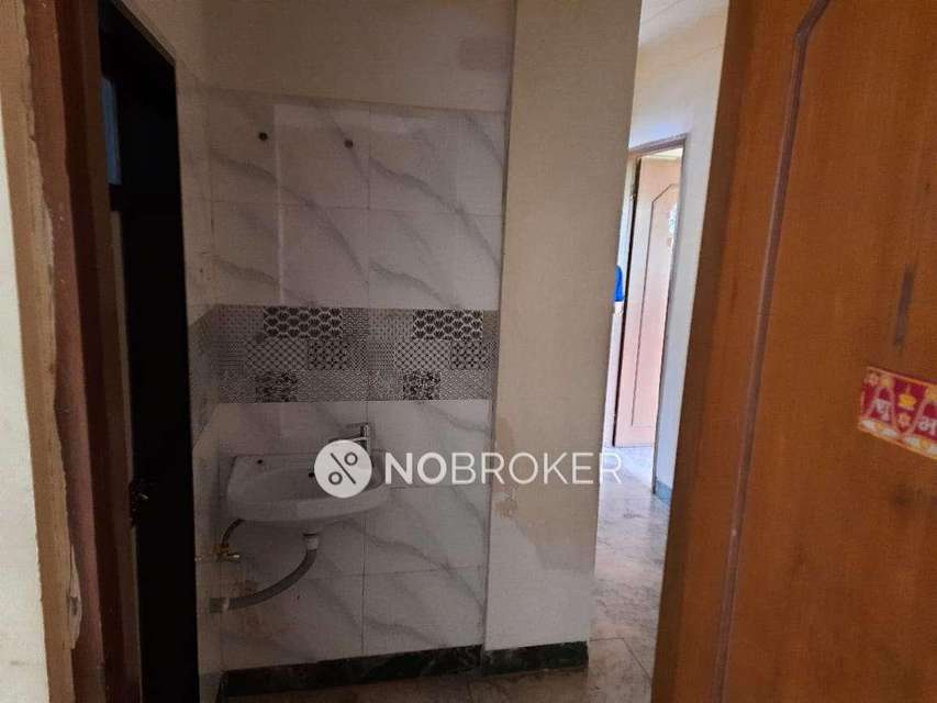 2 BHK Flat In Basantdoordarshan Emp. Chs Ltd For Sale  In Goregaon East