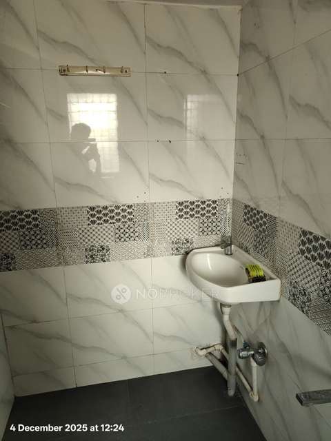 2 BHK Flat In Basantdoordarshan Emp. Chs Ltd For Sale  In Goregaon East