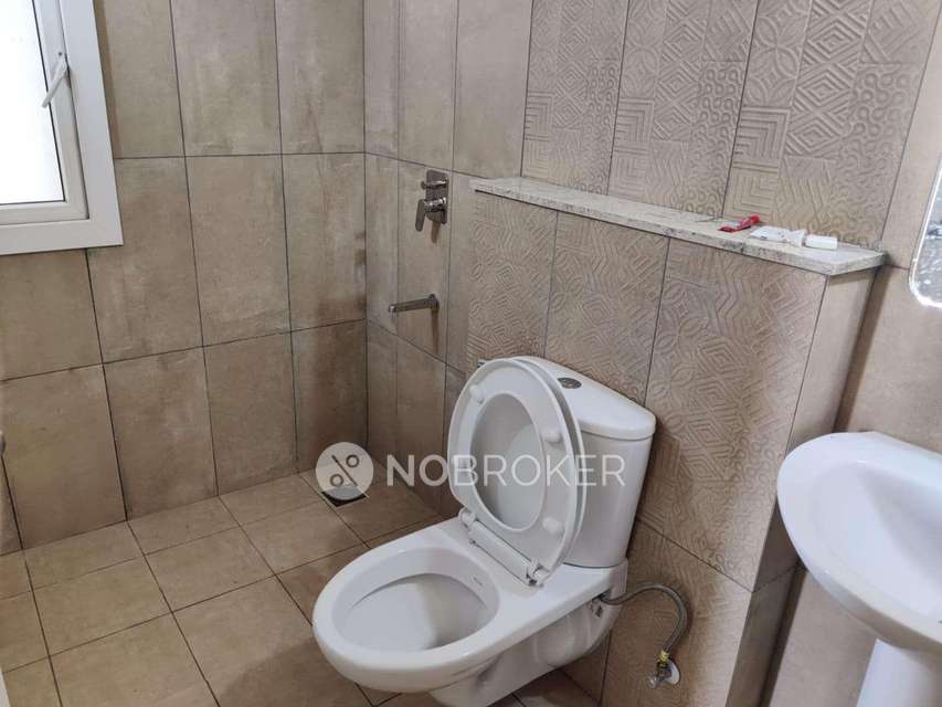 3 BHK Flat In Prestige Fontaine Bleau, Whitefield For Sale  In Whitefield