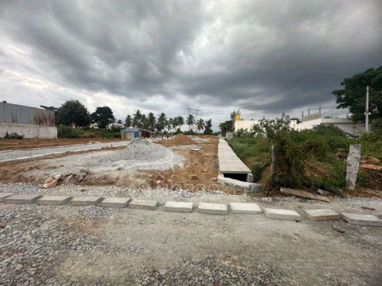 Plot For Sale  In Nermhan Big Bell In Kanakpura Road