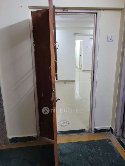 2 BHK Flat In Dattakrupa Chs Borivali, Borivali West For Sale  In Borivali West