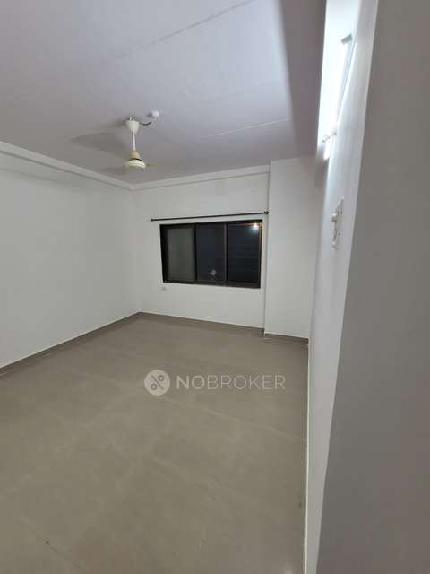 2 BHK Flat In Dattakrupa Chs Borivali, Borivali West For Sale  In Borivali West