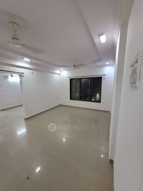 2 BHK Flat In Dattakrupa Chs Borivali, Borivali West For Sale  In Borivali West