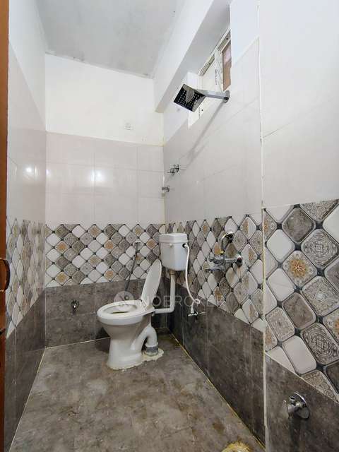 2 BHK Flat In Gnapika Platinum For Sale  In Madhapur