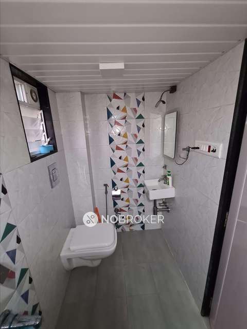 1 RK Flat In Pooja Apartment For Sale  In Dadar