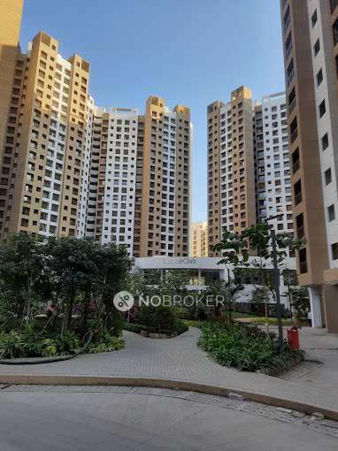 2 BHK Flat In Sunteck West World For Sale  In Naigaon East